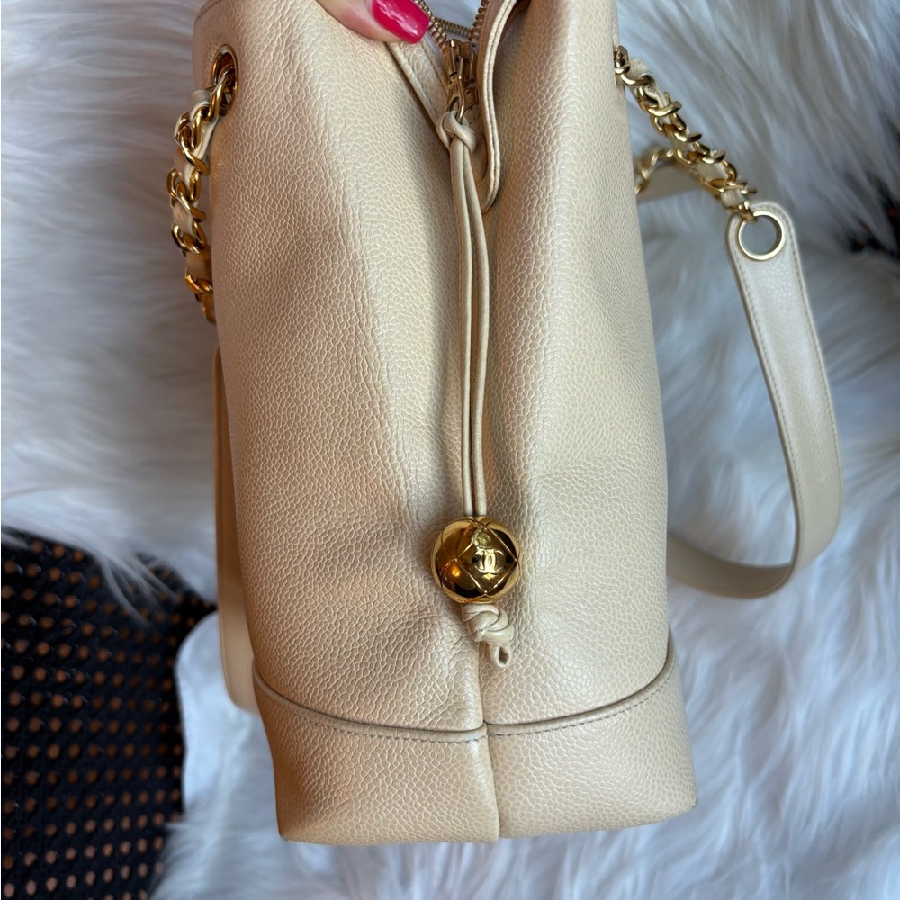 AUTHENTIC CHANEL beige caviar 24k gold vintage executive tote - Picture 11 of 16